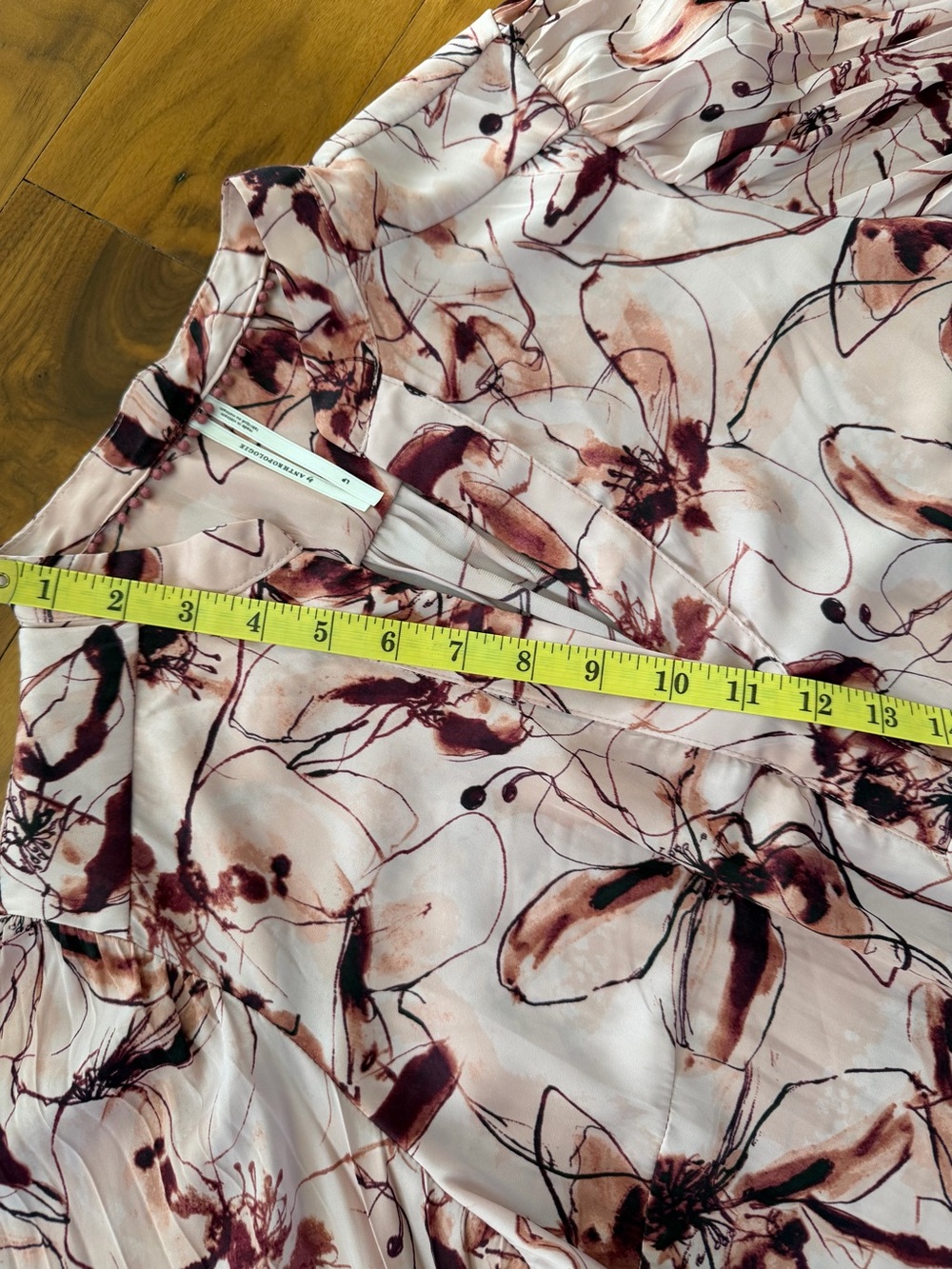 Anthropologie Pink Mauve Watercolor Floral Pleated Sleeve Henley Blouse L Petite - Picture 14 of 16